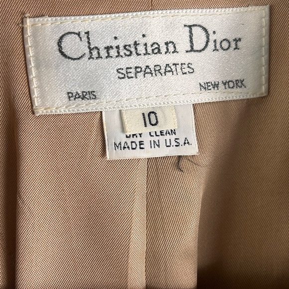 Christian Dior Vintage Separates blazer is a brown tweed cropped jacket - Picture 9 of 10
